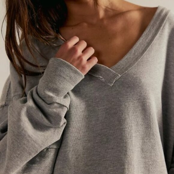 We The Free Venice V-Neck Sweatshirt - Size Small - Picture 2 of 4